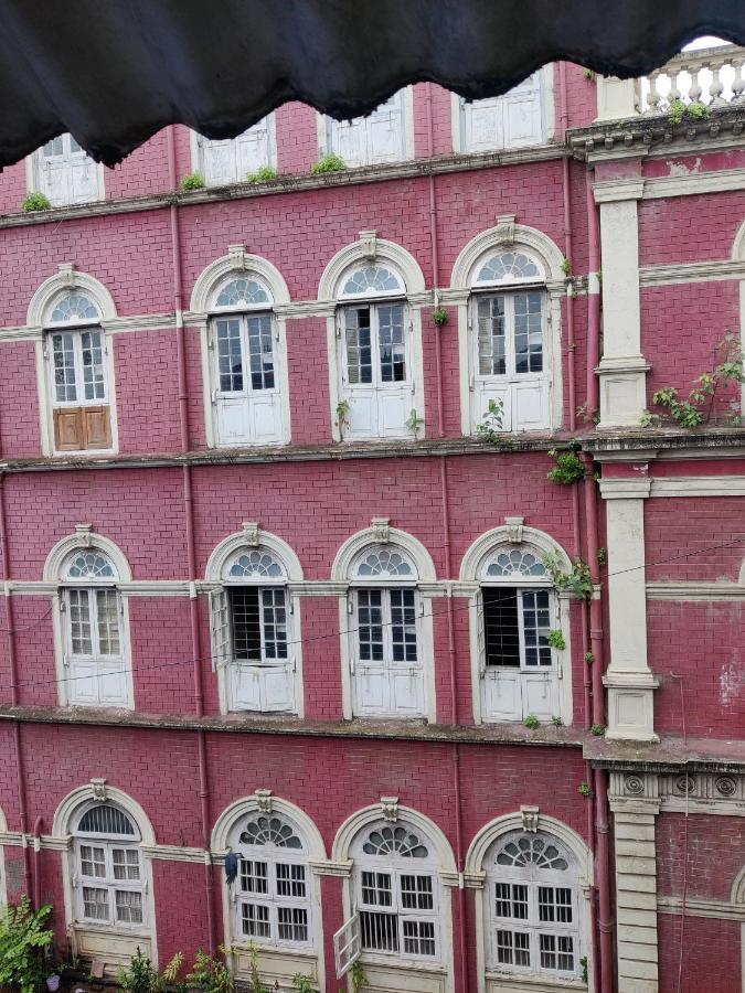 Capital Hotel Mumbai Dış mekan fotoğraf