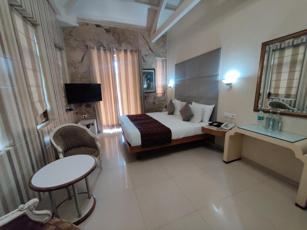 Capital Hotel Mumbai Dış mekan fotoğraf
