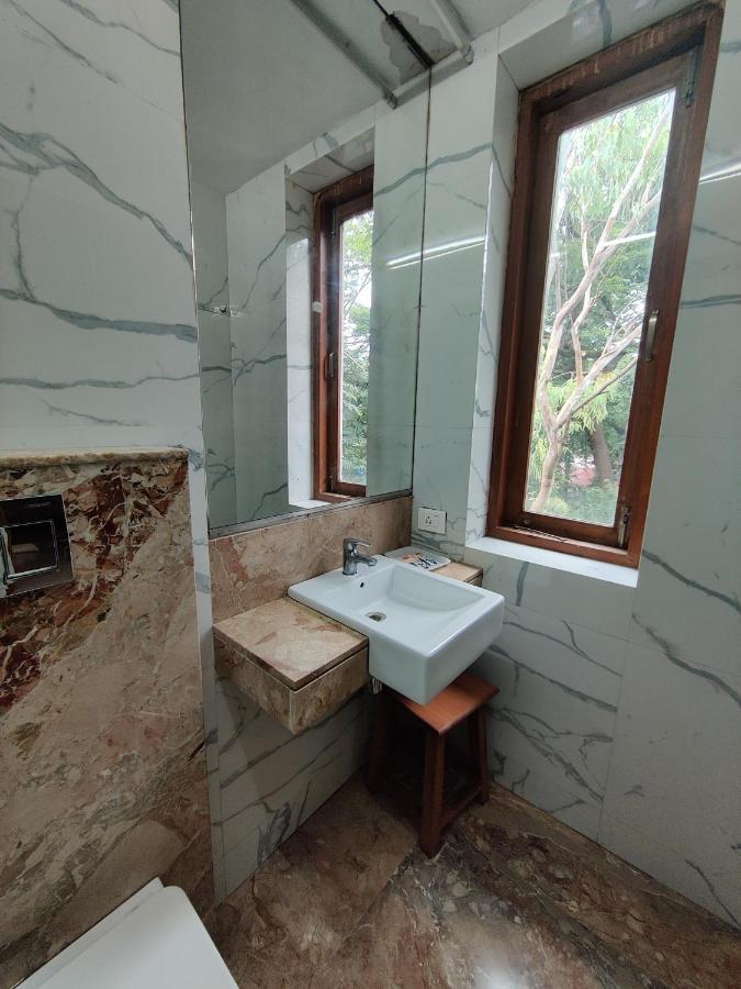 Capital Hotel Mumbai Dış mekan fotoğraf