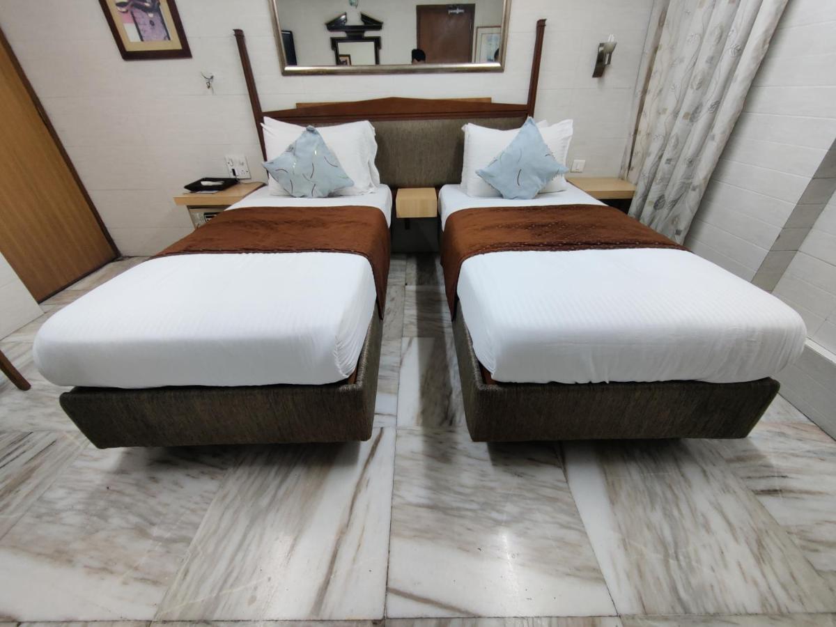 Capital Hotel Mumbai Dış mekan fotoğraf